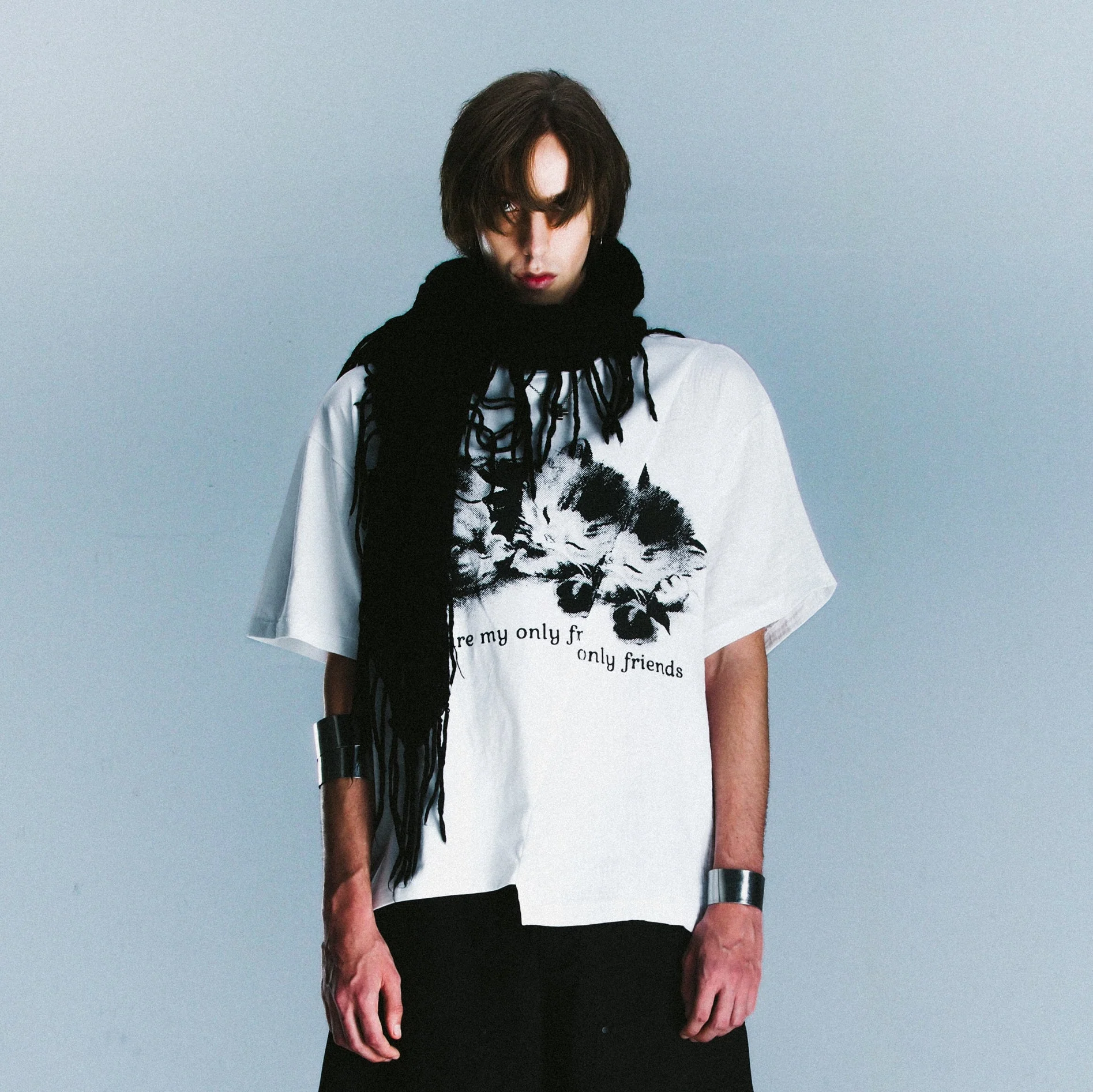CATS SPLIT TEE - Image 3